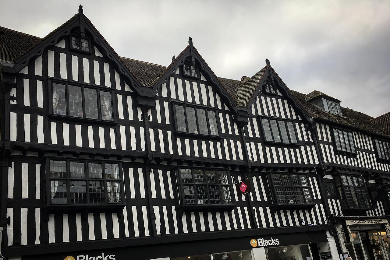 The Three Gables Apartment Stratford-upon-Avon Exterior photo